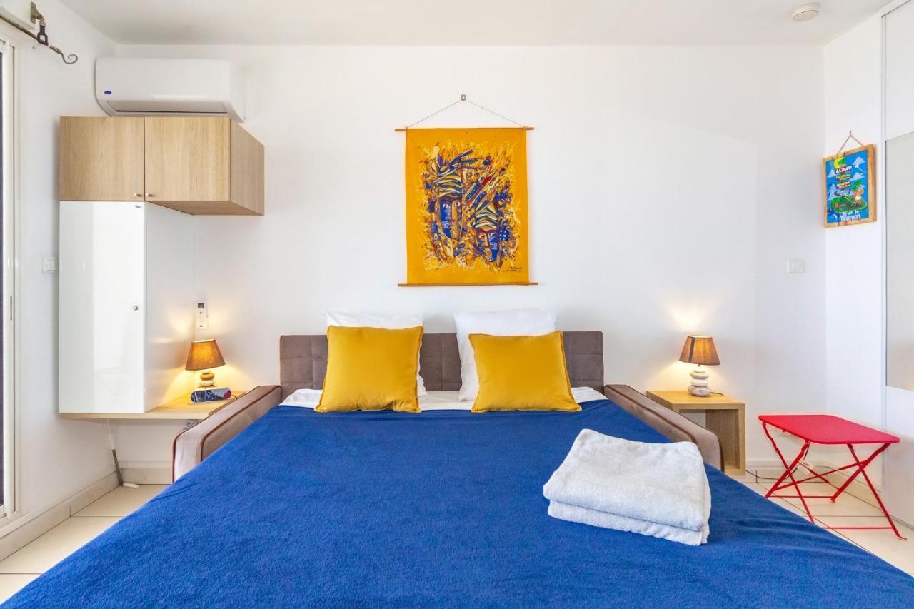 Oceanides - Studio Renove Avec Magnifique Vue Mer - Saint-Gilles-Les-Bains Экстерьер фото